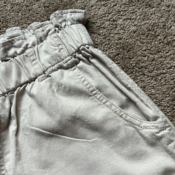 Midriff Top with High Waisted H&M Pants - Picture 14 of 15